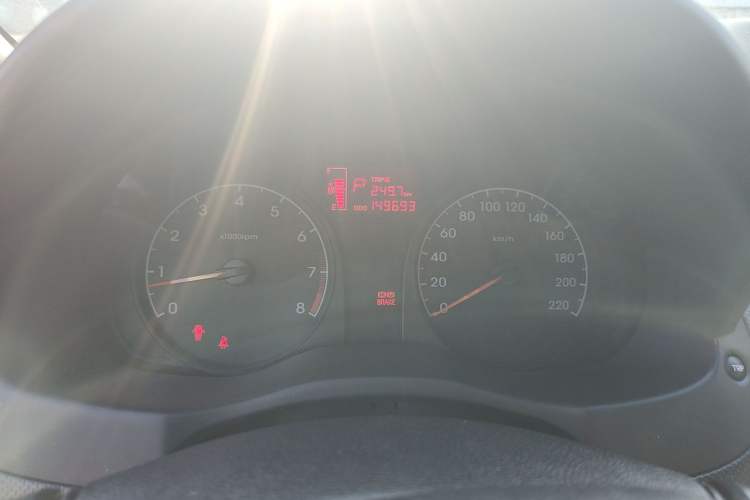 Used Hyundai Verna (older generation) 2014 1.4L Automatic Smart GLS Instrument Cluster