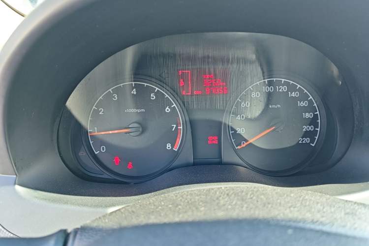 Used Hyundai Verna (older generation) 2014 1.4L Manual Smart GLS Trim Instrument Cluster