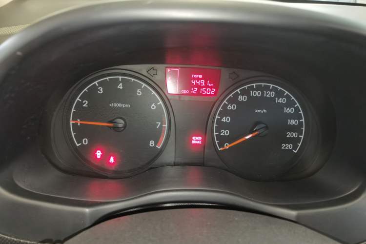 Used Hyundai Verna (older generation) 2014 1.4L Manual Smart GLS Trim Instrument Cluster