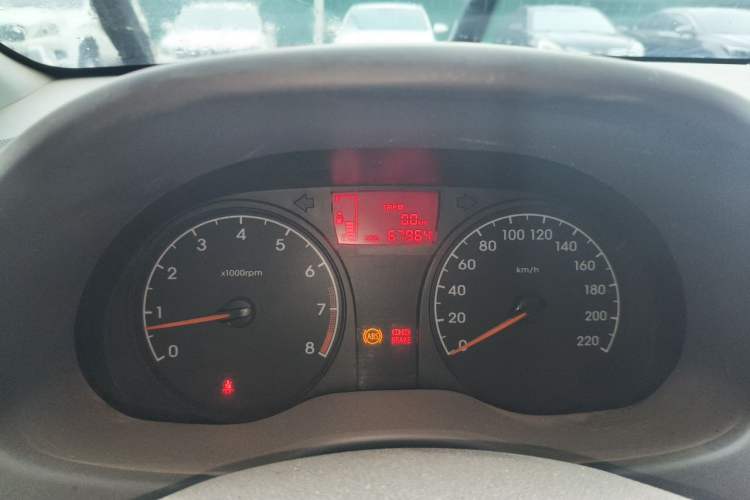 Used Hyundai Verna (older generation) 2014 1.4L Manual Smart GLS Trim Instrument Cluster