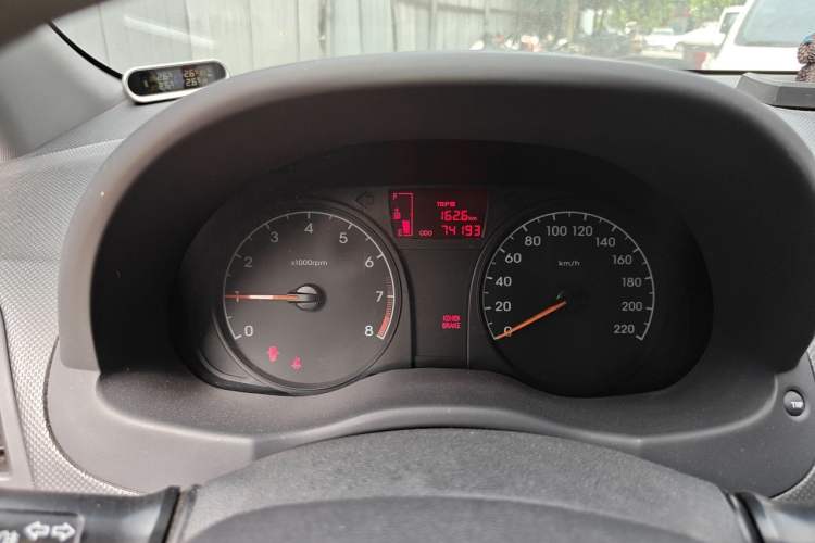 Used Hyundai Verna (older generation) 2014 1.4L Manual Smart GLS Trim Instrument Cluster