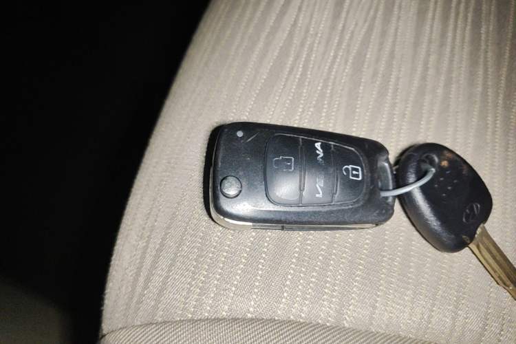 Used Hyundai Verna (older generation) 2014 1.4L Automatic Smart GLS Interior 1