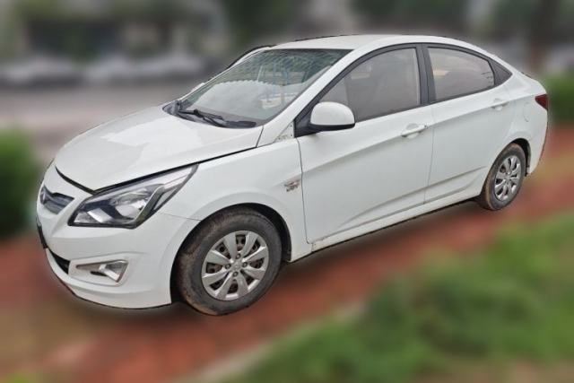 Used Hyundai Verna (older generation) 2014 1.4L Manual Smart GLS Trim