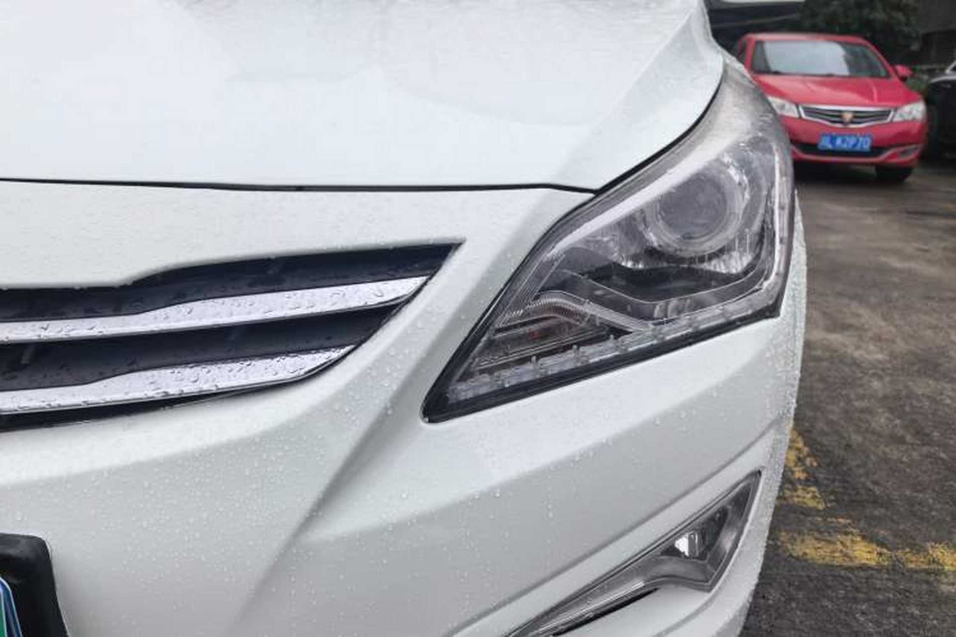 Used Hyundai Verna (older generation) 2014 1.4L Manual Smart GLS Trim Left Front Headlight
