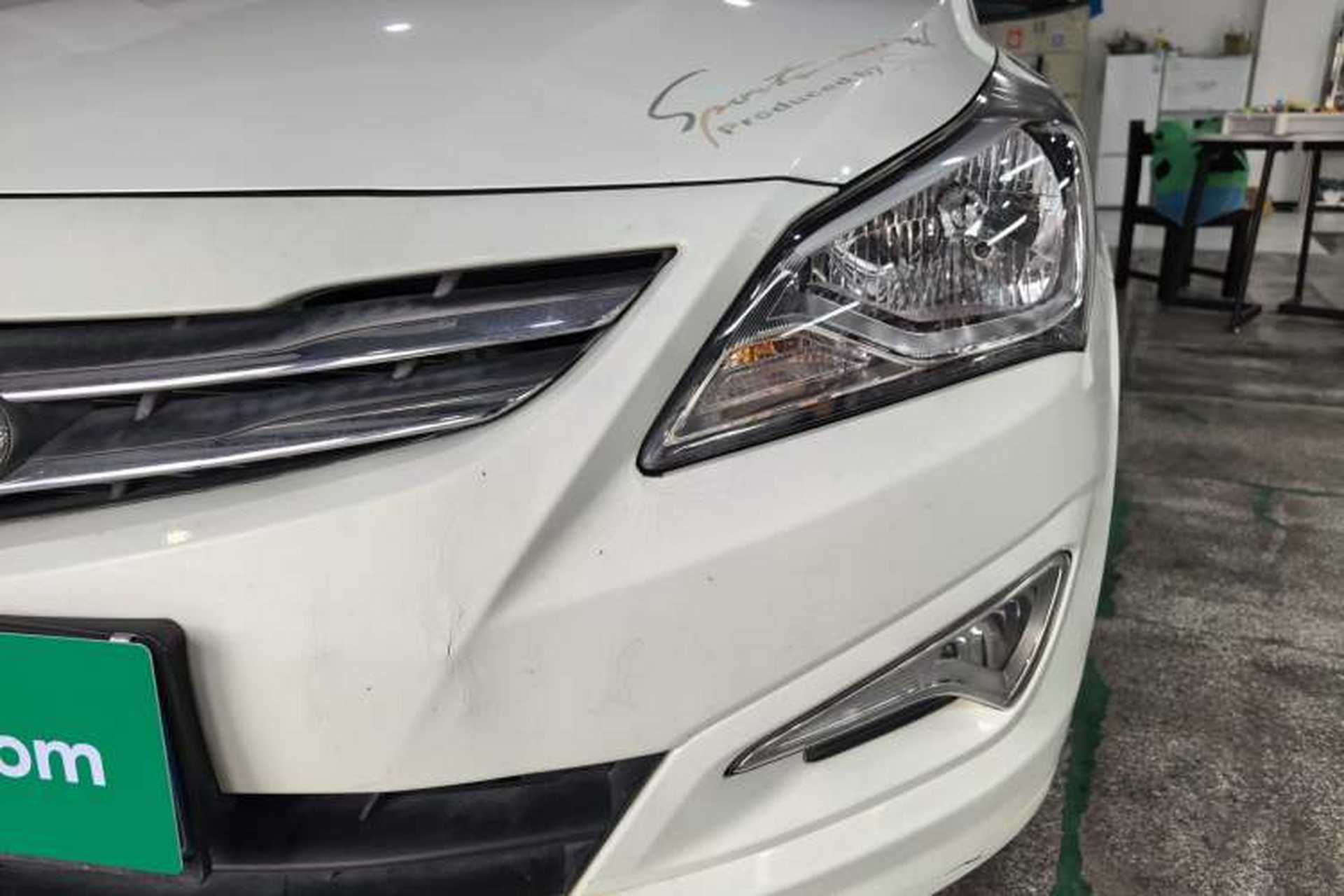 Used Hyundai Verna (older generation) 2014 1.4L Automatic Smart GLS Left Front Headlight
