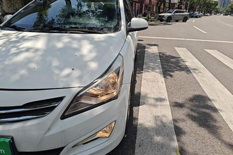 Used Hyundai Verna (older generation) 2014 1.4L Manual Smart GLS Trim Left Front Headlight