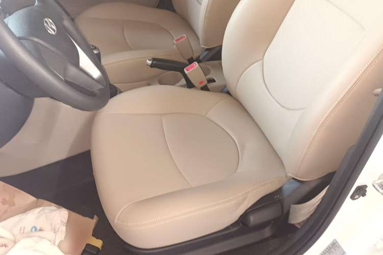 Used Hyundai Verna (older generation) 2014 1.4L Manual Smart GLS Trim Left Front Seat