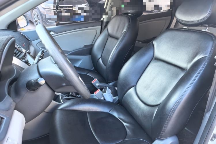 Used Hyundai Verna (older generation) 2014 1.4L Manual Smart GLS Trim Left Front Seat