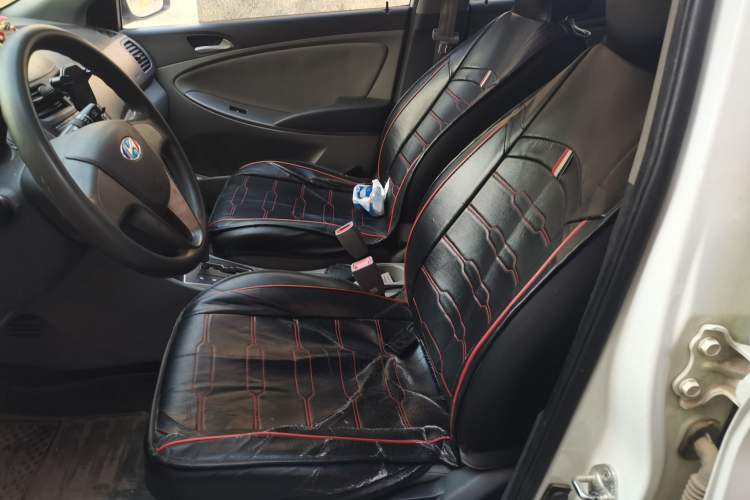 Used Hyundai Verna (older generation) 2014 1.4L Automatic Fashion GS Model Left Front Seat
