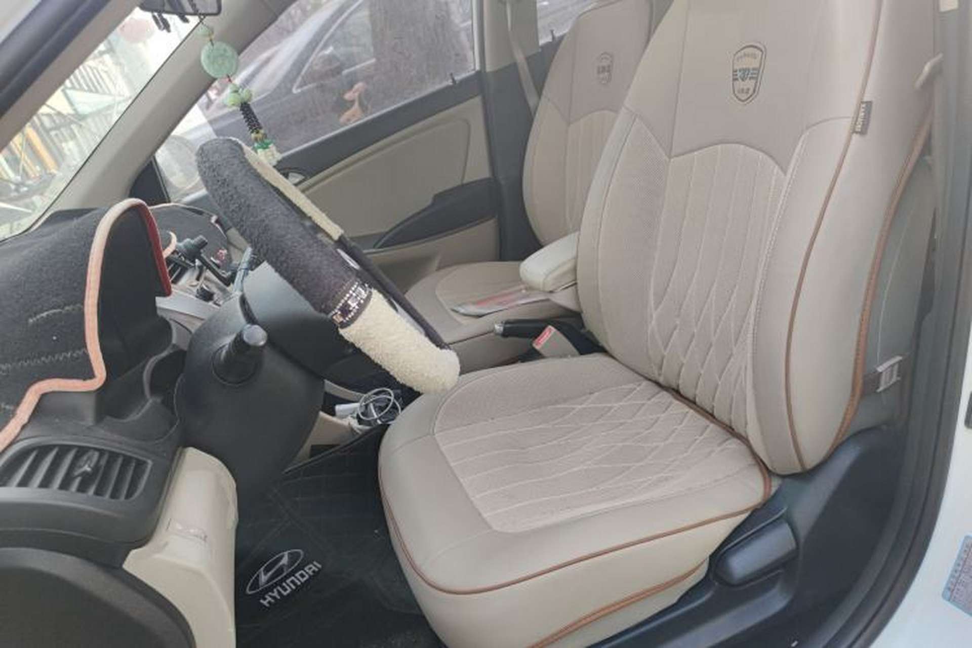 Used Hyundai Verna (older generation) 2014 1.4L Manual Smart GLS Trim Left Front Seat