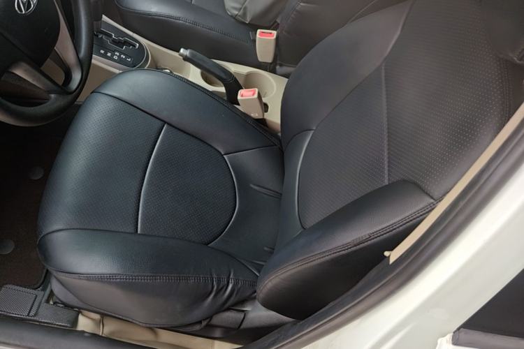 Used Hyundai Verna (older generation) 2014 1.4L Automatic Smart GLS Left Front Seat