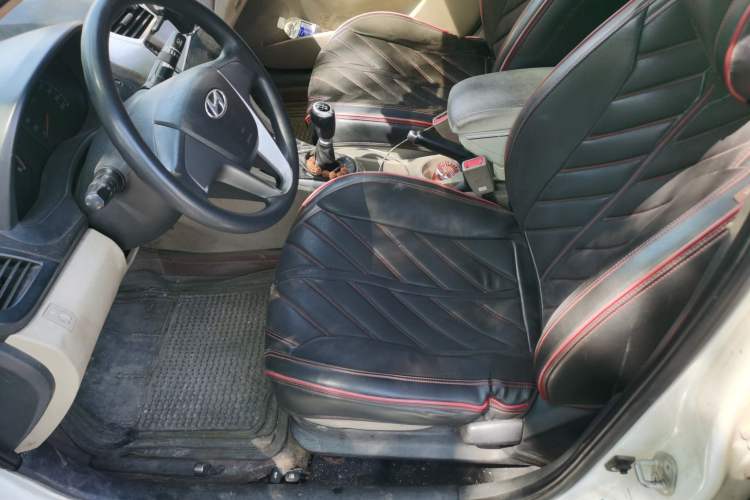 Used Hyundai Verna (older generation) 2014 1.4L Manual Fashion GS Model Left Front Seat