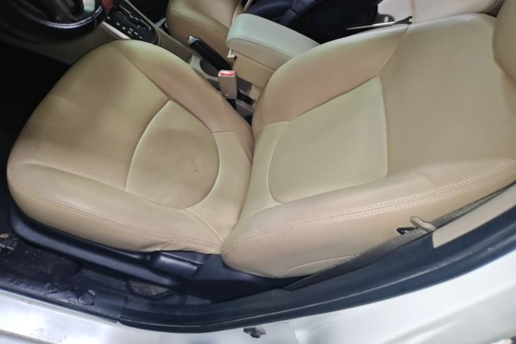 Used Hyundai Verna (older generation) 2014 1.4L Automatic Smart GLS Left Front Seat