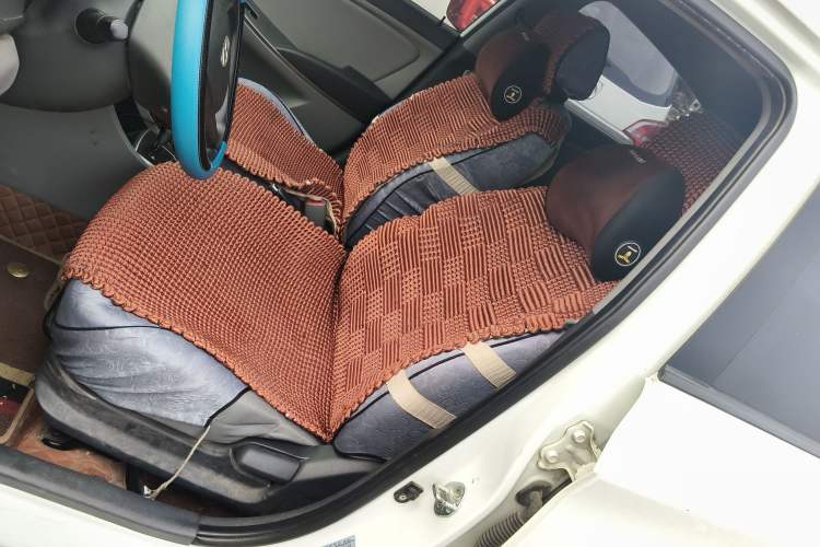 Used Hyundai Verna (older generation) 2014 1.4L Automatic Smart GLS Left Front Seat
