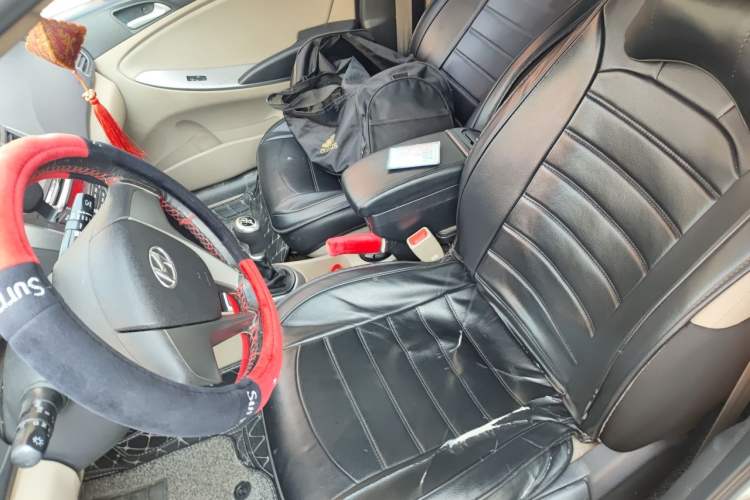 Used Hyundai Verna (older generation) 2014 1.4L Manual Smart GLS Trim Left Front Seat
