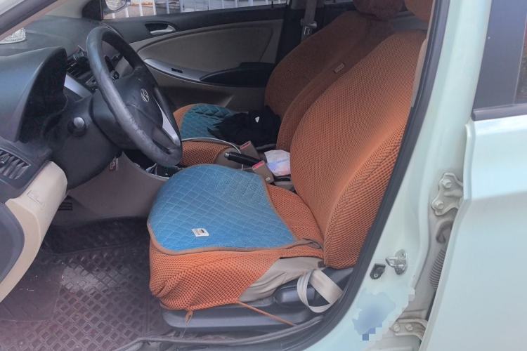 Used Hyundai Verna (older generation) 2014 1.4L Automatic Smart GLS Left Front Seat