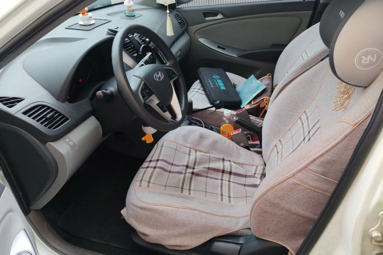 Used Hyundai Verna (older generation) 2014 1.4L Automatic Smart GLS Left Front Seat