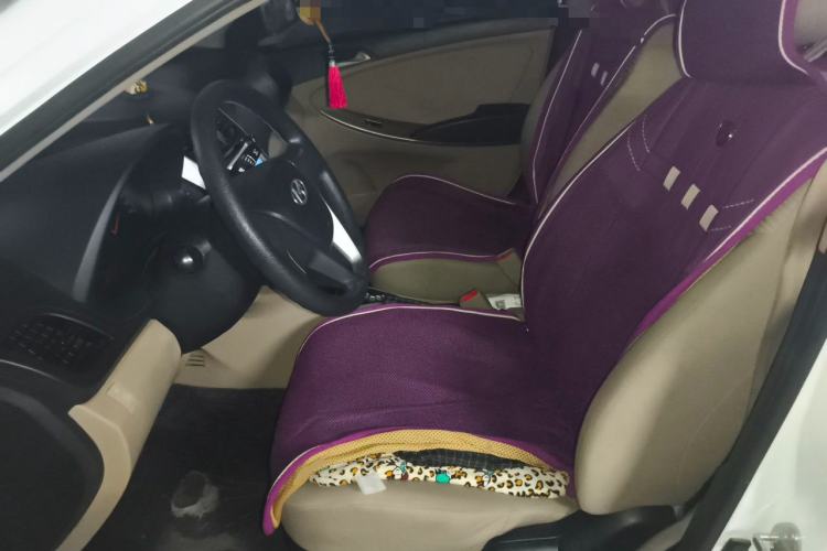 Used Hyundai Verna (older generation) 2014 1.4L Automatic Smart GLS Left Front Seat