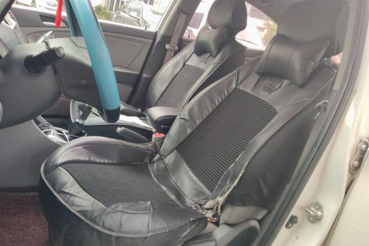 Used Hyundai Verna (older generation) 2014 1.4L Manual Smart GLS Trim Left Front Seat
