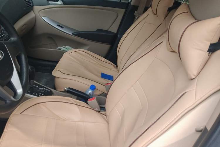 Used Hyundai Verna (older generation) 2014 1.4L Automatic Smart GLS Left Front Seat