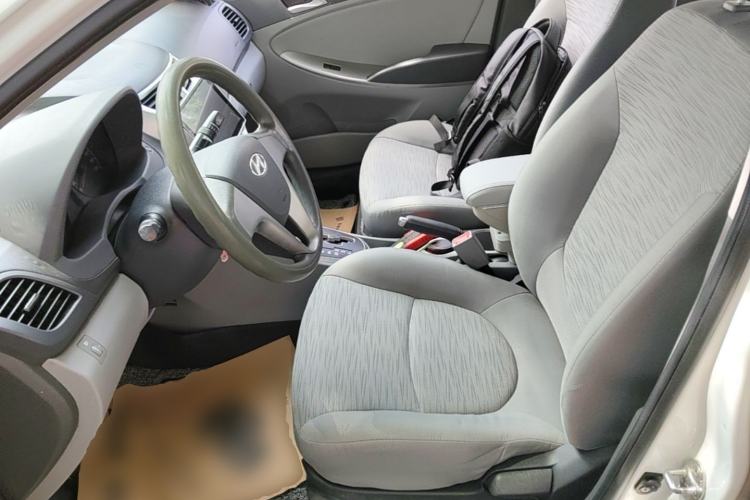 Used Hyundai Verna (older generation) 2014 1.4L Automatic Smart GLS Left Front Seat