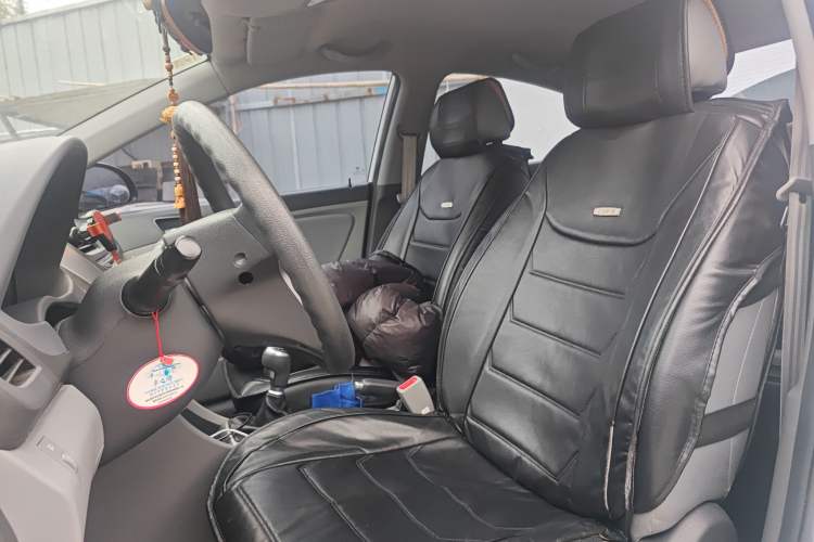Used Hyundai Verna (older generation) 2014 1.4L Manual Smart GLS Trim Left Front Seat