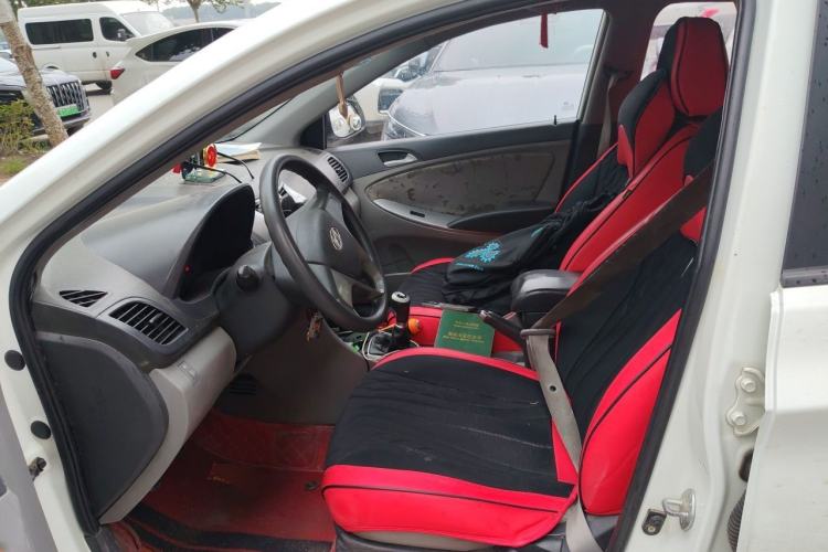 Used Hyundai Verna (older generation) 2014 1.4L Manual Smart GLS Trim Left Front Seat