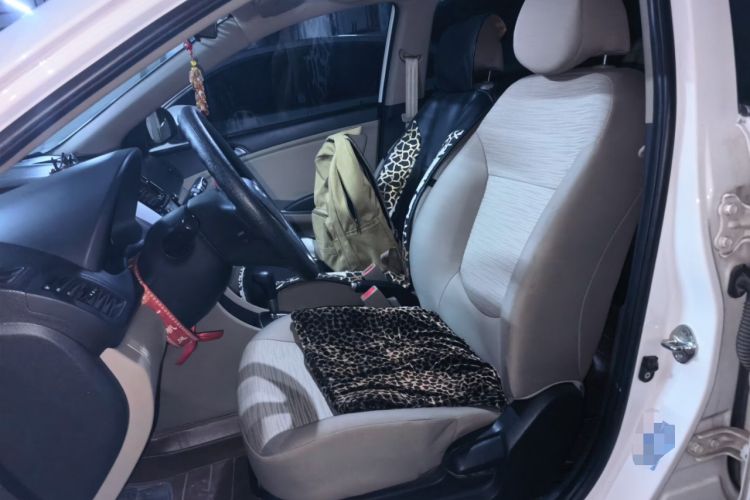 Used Hyundai Verna (older generation) 2014 1.4L Automatic Smart GLS Left Front Seat