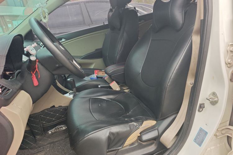 Used Hyundai Verna (older generation) 2014 1.4L Automatic Smart GLS Left Front Seat