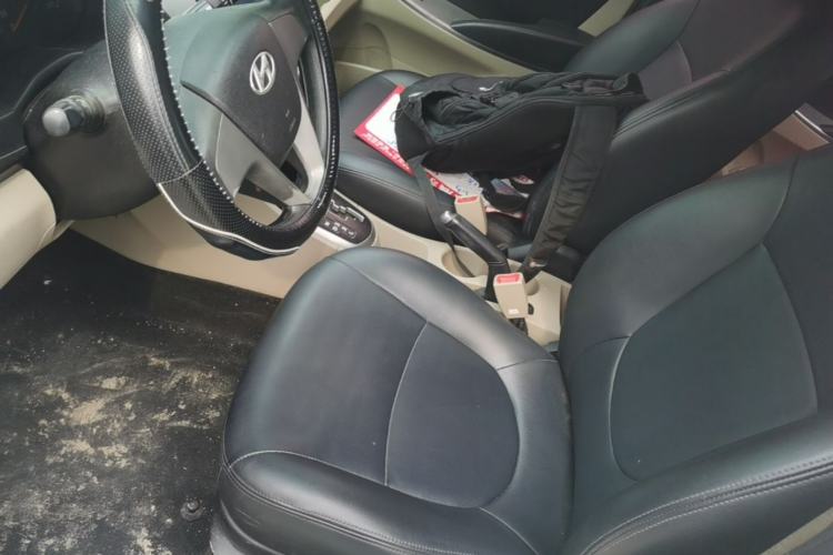 Used Hyundai Verna (older generation) 2014 1.4L Automatic Smart GLS Left Front Seat