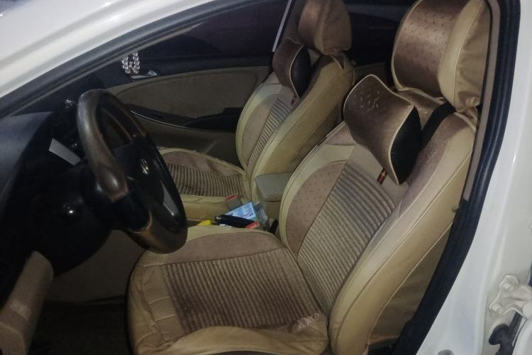 Used Hyundai Verna (older generation) 2014 1.4L Automatic Smart GLS Left Front Seat