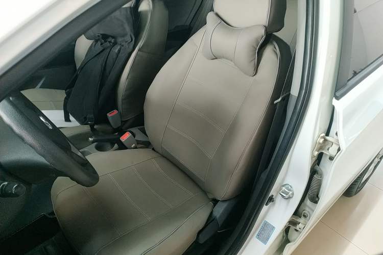 Used Hyundai Verna (older generation) 2014 1.4L Manual Smart GLS Trim Left Front Seat