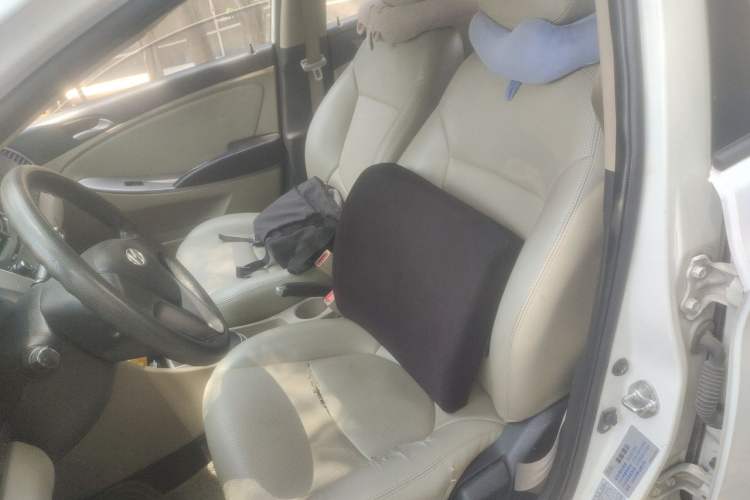 Used Hyundai Verna (older generation) 2014 1.4L Automatic Leading-Edge GLX Left Front Seat