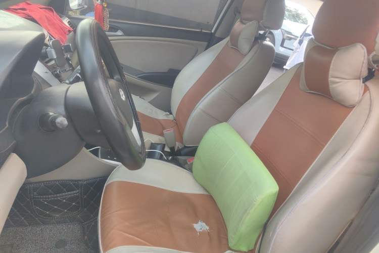 Used Hyundai Verna (older generation) 2014 1.4L Automatic Smart GLS Left Front Seat