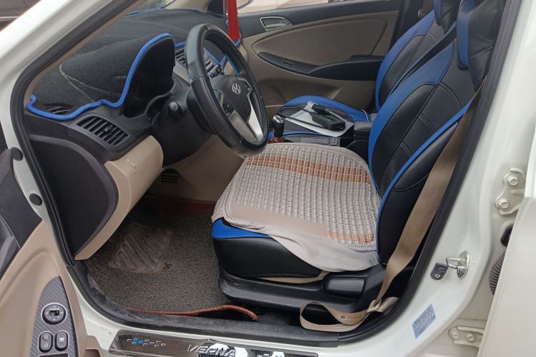Used Hyundai Verna (older generation) 2014 1.4L Manual Smart GLS Trim Left Front Seat