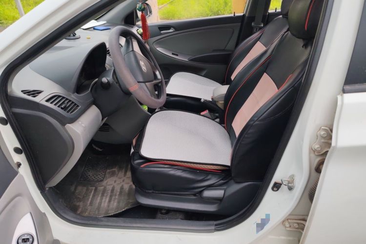 Used Hyundai Verna (older generation) 2014 1.4L Automatic Smart GLS Left Front Seat