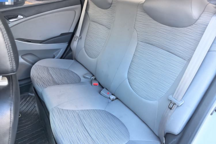 Used Hyundai Verna (older generation) 2014 1.4L Manual Smart GLS Trim Left Rear Seat