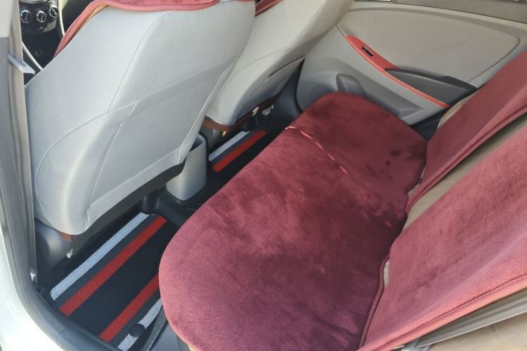 Used Hyundai Verna (older generation) 2014 1.4L Automatic Smart GLS Left Rear Seat