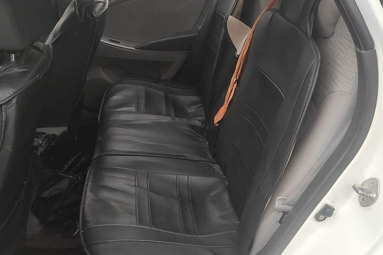 Used Hyundai Verna (older generation) 2014 1.4L Manual Fashion GS Model Left Rear Seat