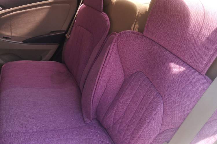 Used Hyundai Verna (older generation) 2014 1.4L Manual Smart GLS Trim Left Rear Seat