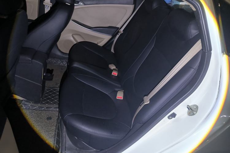 Used Hyundai Verna (older generation) 2014 1.4L Manual Smart GLS Trim Left Rear Seat