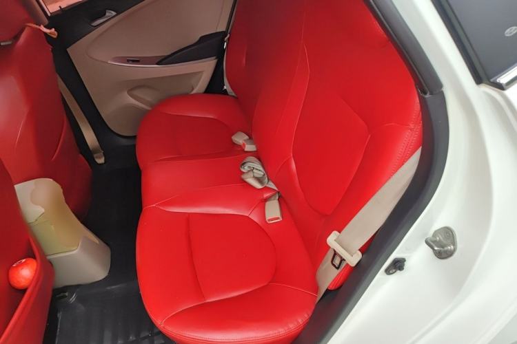 Used Hyundai Verna (older generation) 2014 1.4L Manual Smart GLS Trim Left Rear Seat