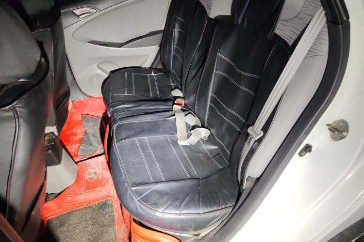 Used Hyundai Verna (older generation) 2014 1.4L Manual Smart GLS Trim Left Rear Seat