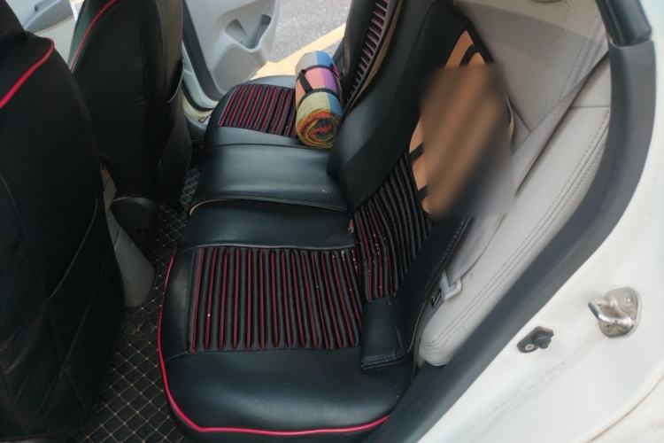 Used Hyundai Verna (older generation) 2014 1.4L Automatic Smart GLS Left Rear Seat