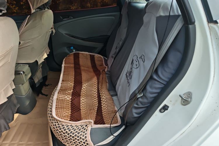 Used Hyundai Verna (older generation) 2014 1.4L Automatic Smart GLS Left Rear Seat