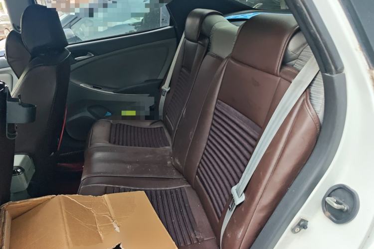 Used Hyundai Verna (older generation) 2014 1.4L Manual Smart GLS Trim Left Rear Seat