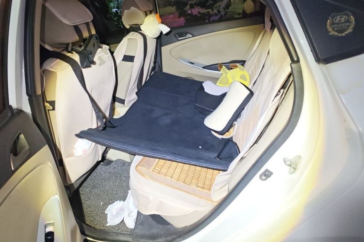 Used Hyundai Verna (older generation) 2014 1.4L Automatic Smart GLS Left Rear Seat