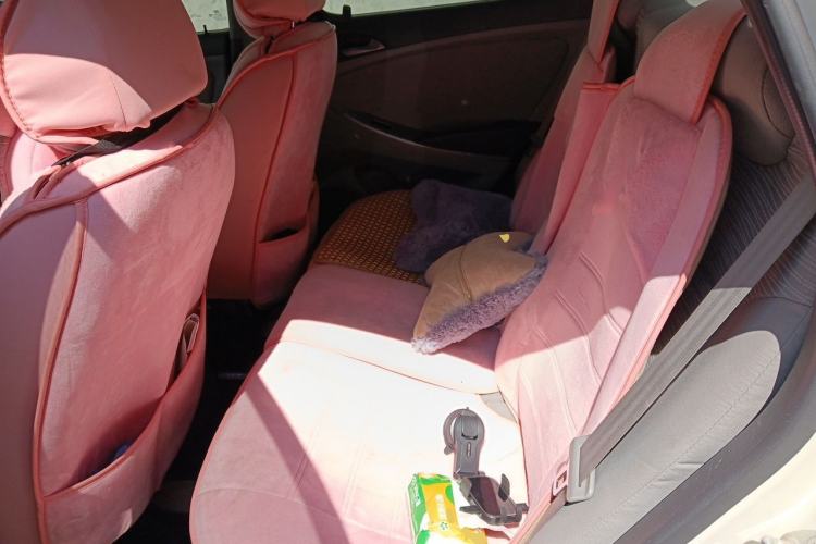 Used Hyundai Verna (older generation) 2014 1.4L Automatic Fashion GS Model Left Rear Seat