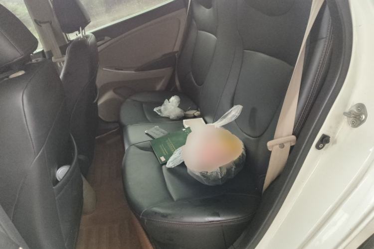 Used Hyundai Verna (older generation) 2014 1.4L Manual Smart GLS Trim Left Rear Seat