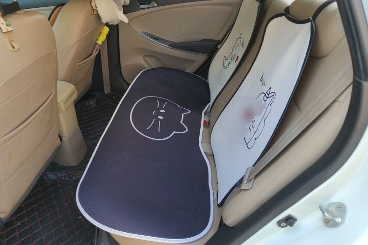 Used Hyundai Verna (older generation) 2014 1.4L Automatic Smart GLS Left Rear Seat